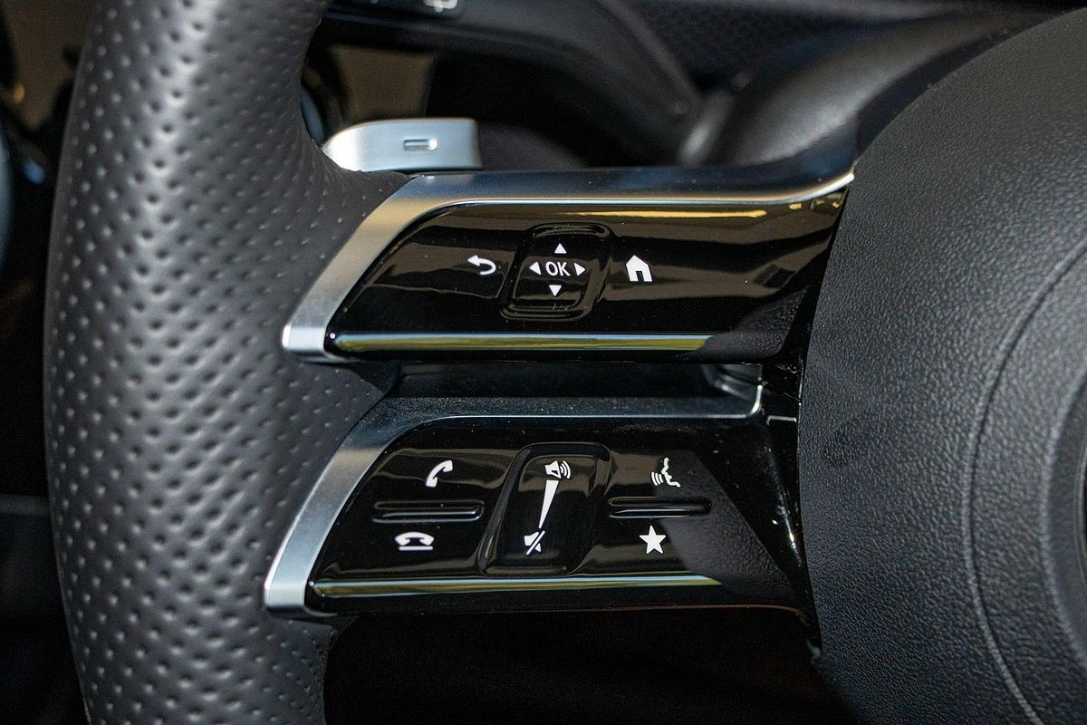 W177 804+054MY A200 Hatch 5dr DCT 7sp 1.3T