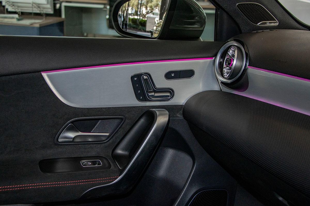 W177 804+054MY A200 Hatch 5dr DCT 7sp 1.3T