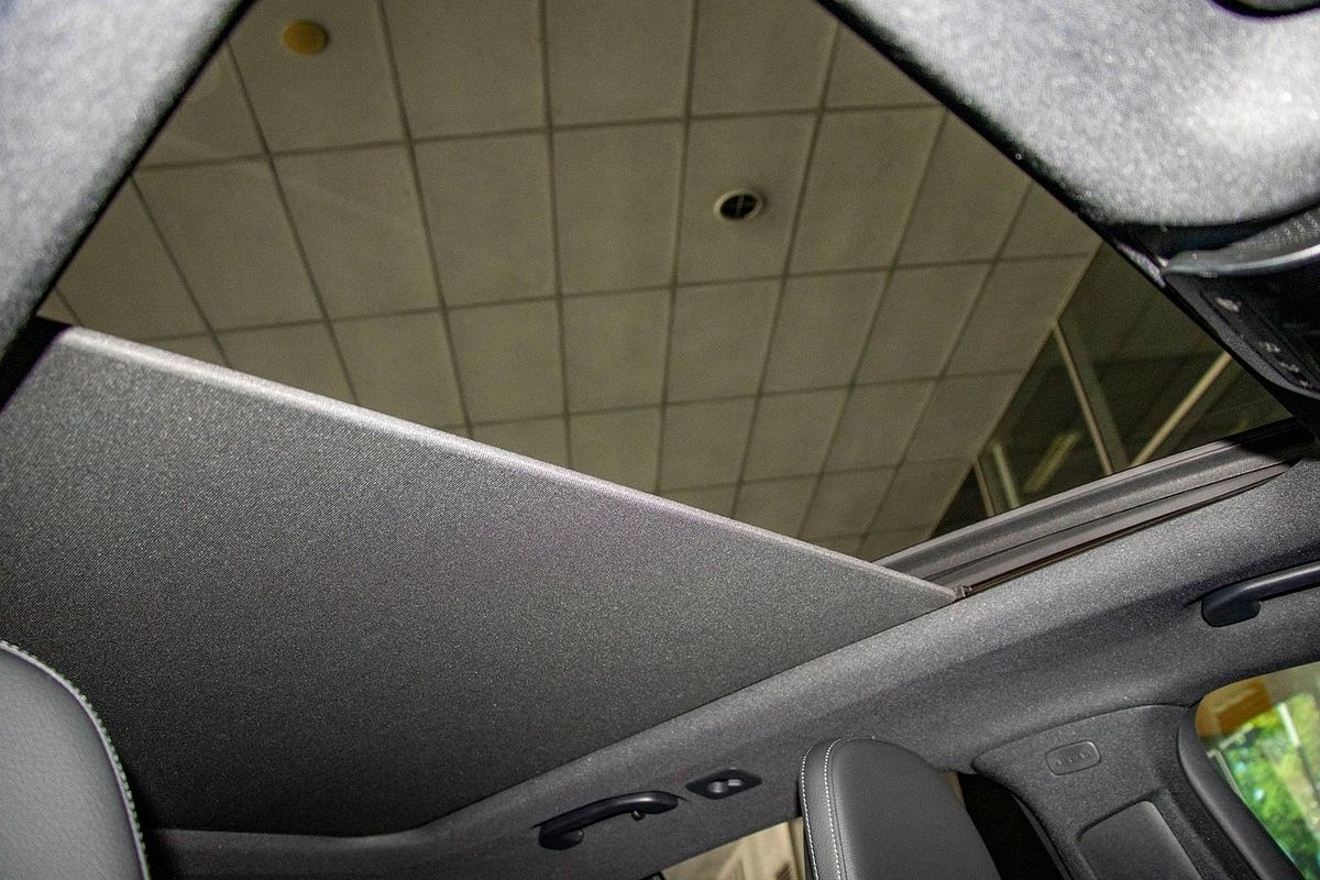 X254 806MY GLC350 e WAG 9G 9sp 2.0T/115kW Hyb