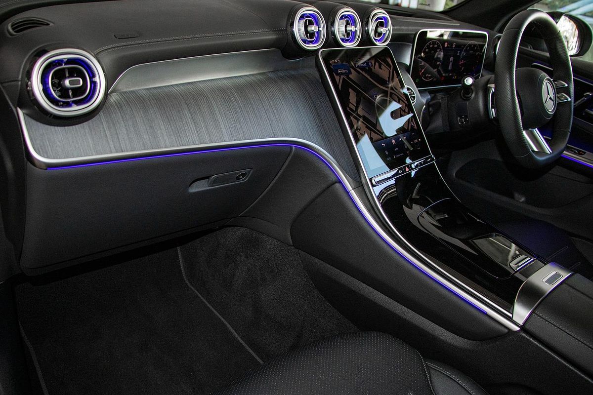 X254 805+055MY GLC300 WAG 9G 9 sp 2.0T/17kW