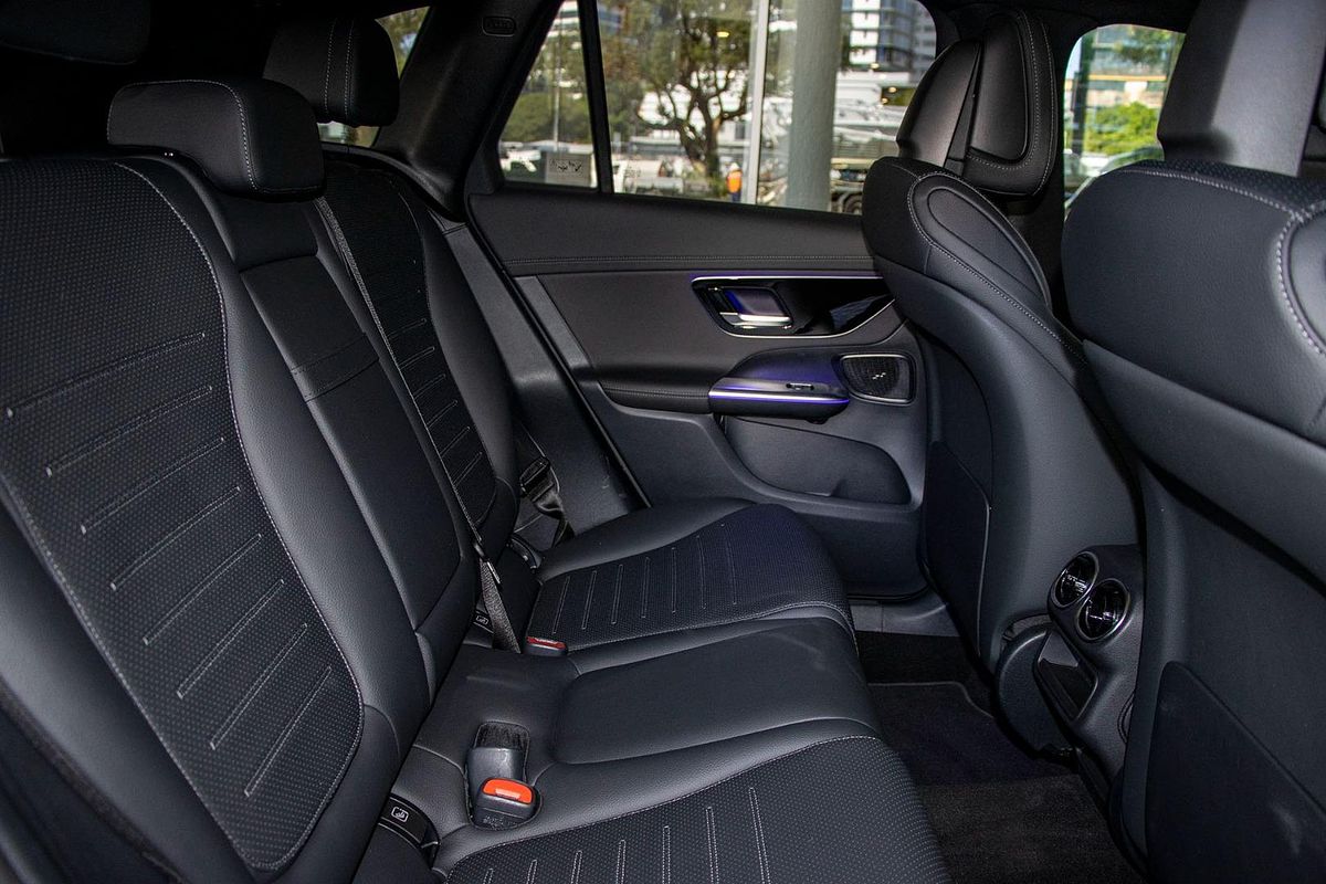 X254 805+055MY GLC300 WAG 9G 9 sp 2.0T/17kW