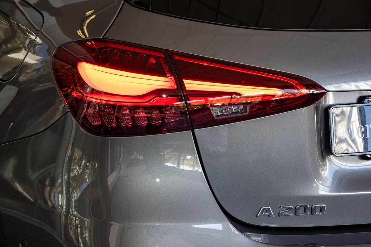 W177 804+054MY A200 Hatch 5dr DCT 7sp 1.3T