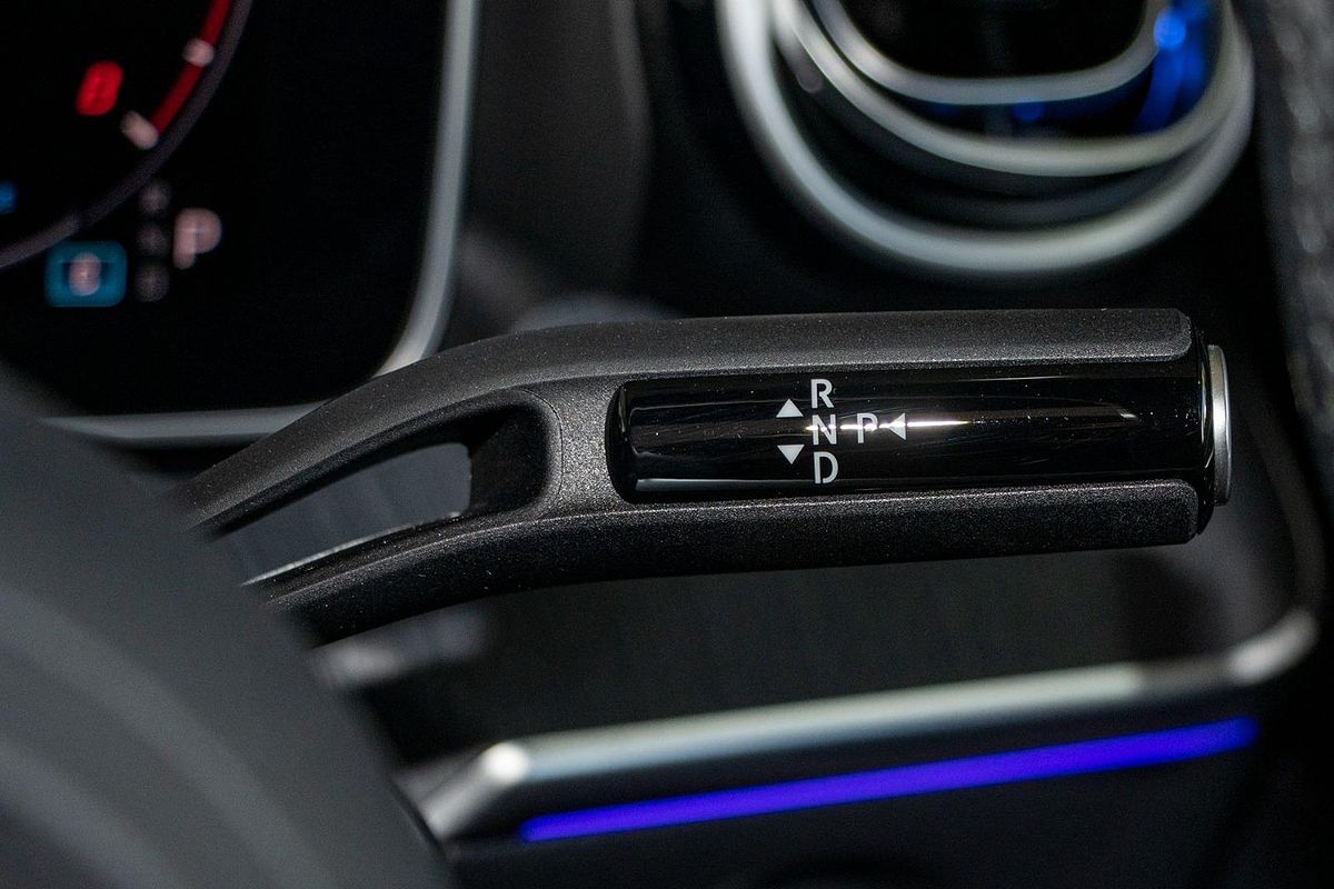 A236 805MY CLE300 CAB 2dr 9G 9 sp 2.0T/17kW