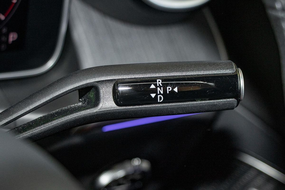 X254 805+055MY GLC300 WAG 9G 9 sp 2.0T/17kW