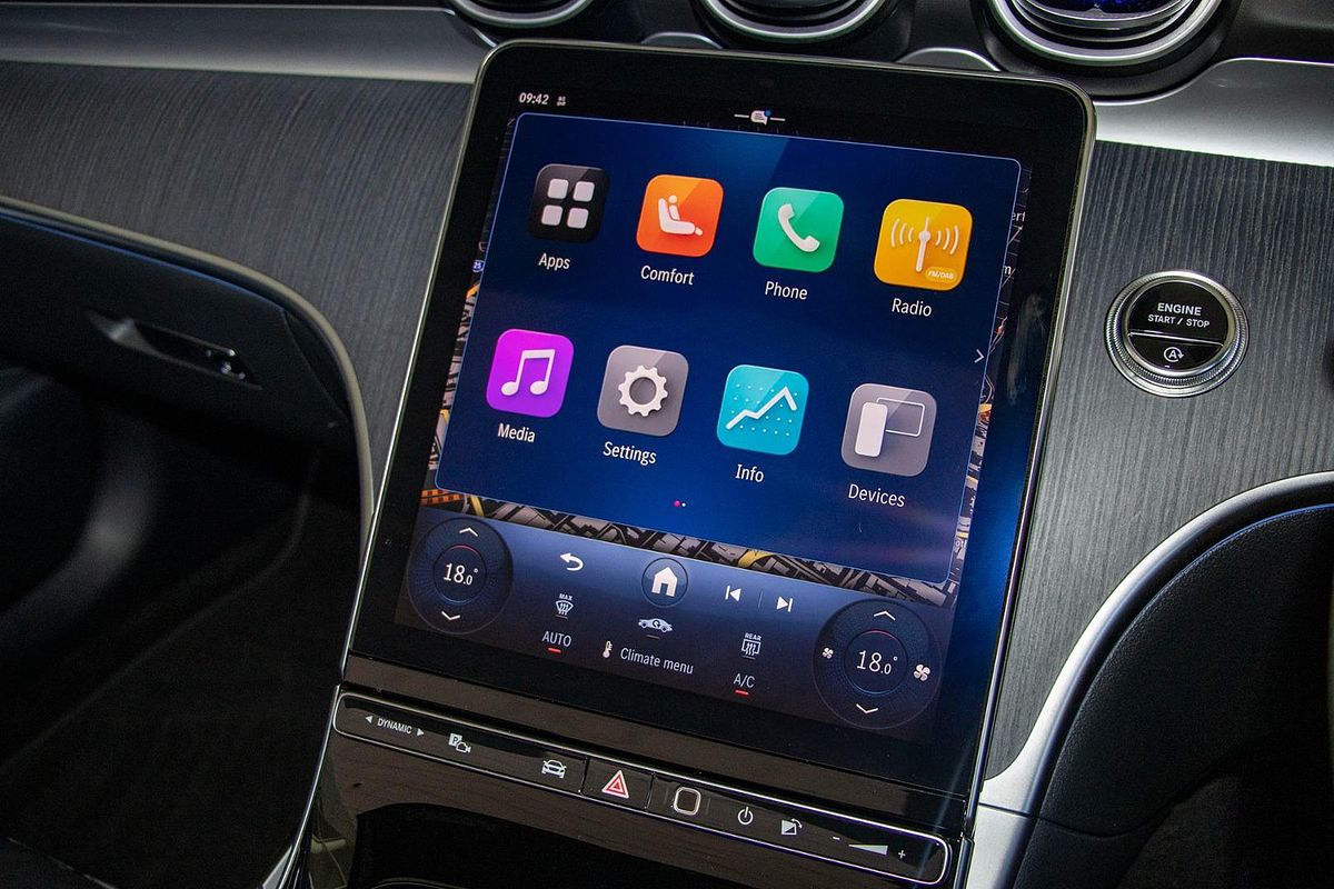 A236 805MY CLE300 CAB 2dr 9G 9 sp 2.0T/17kW