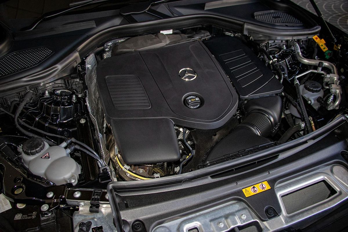 X254 806MY GLC350 e WAG 9G 9sp 2.0T/115kW Hyb