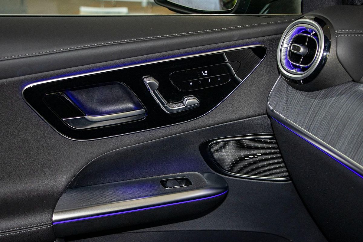 X254 805+055MY GLC300 WAG 9G 9 sp 2.0T/17kW