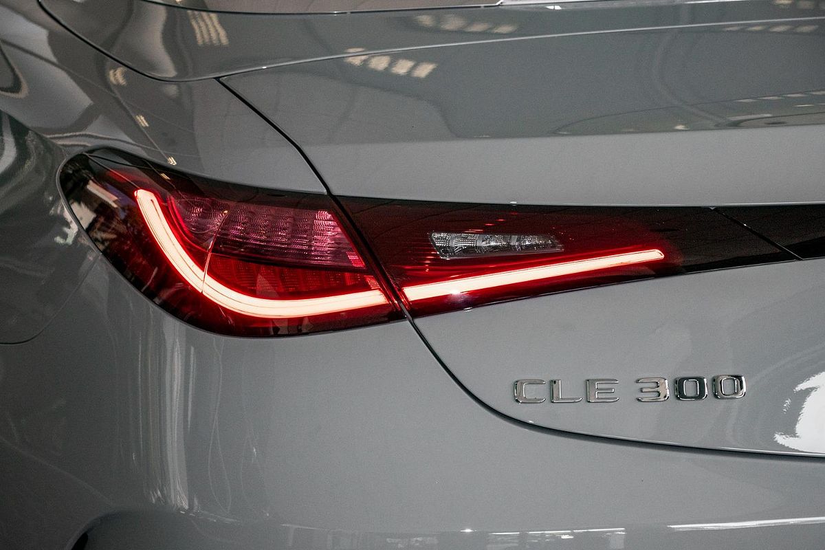 A236 805MY CLE300 CAB 2dr 9G 9 sp 2.0T/17kW