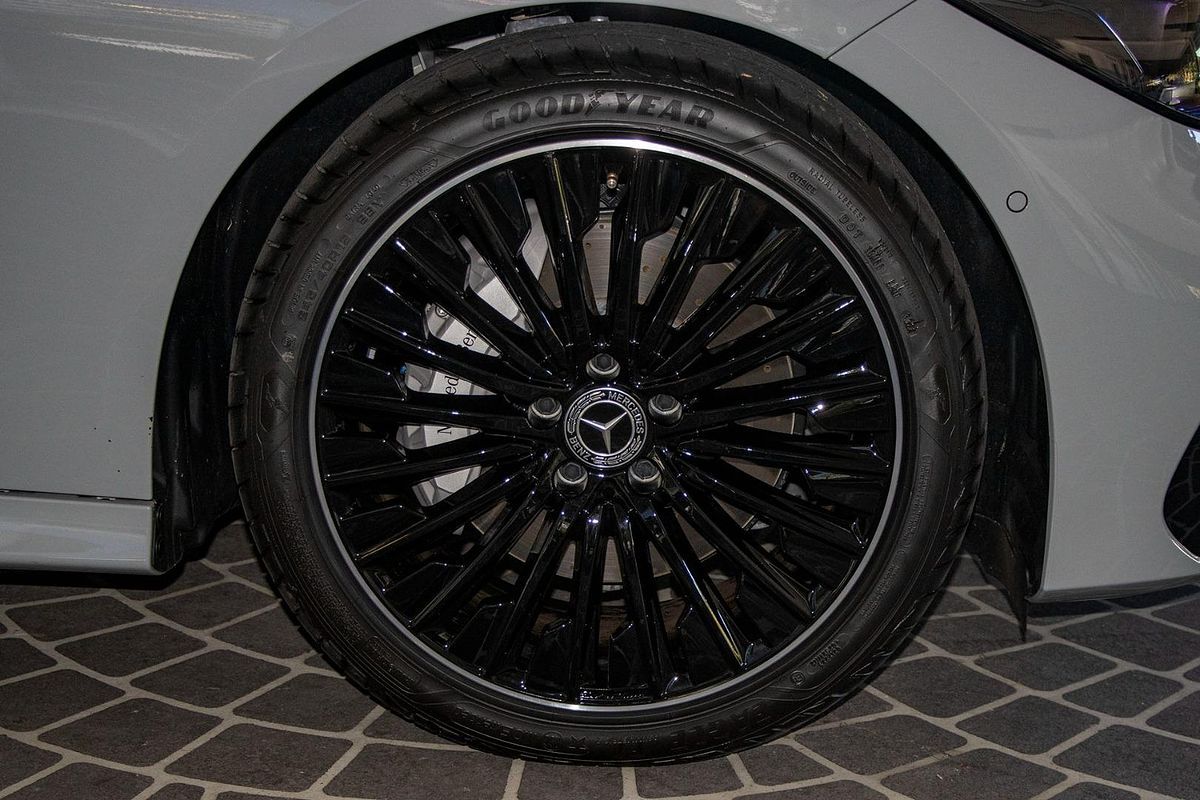 A236 805MY CLE300 CAB 2dr 9G 9 sp 2.0T/17kW