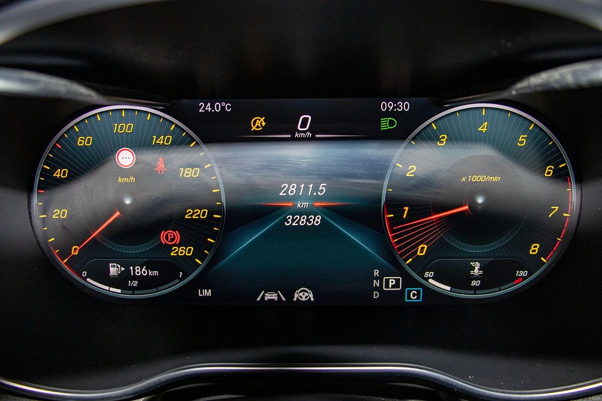 C253 802MY GLC300 CPE 5dr 9G 9 sp 2.0T