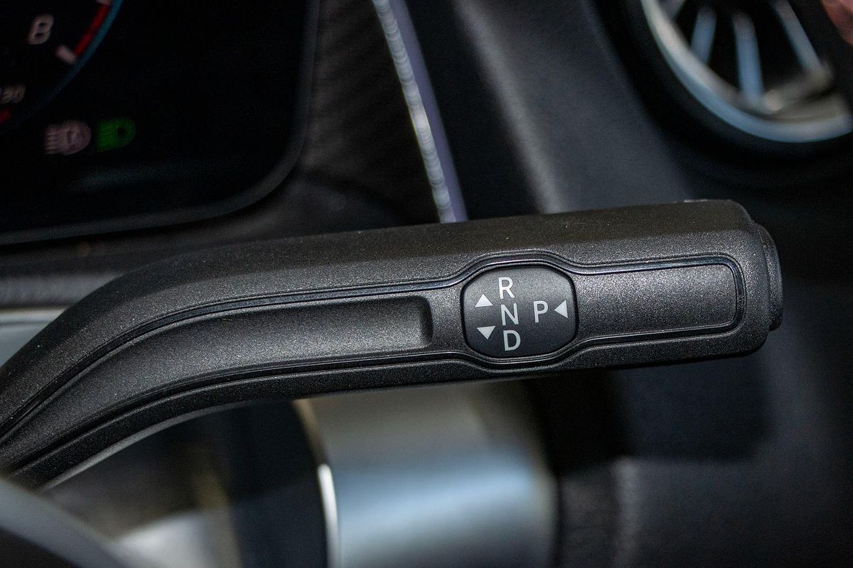 X247 801+051MY GLB250 WAG DUAL 8sp 2.0T