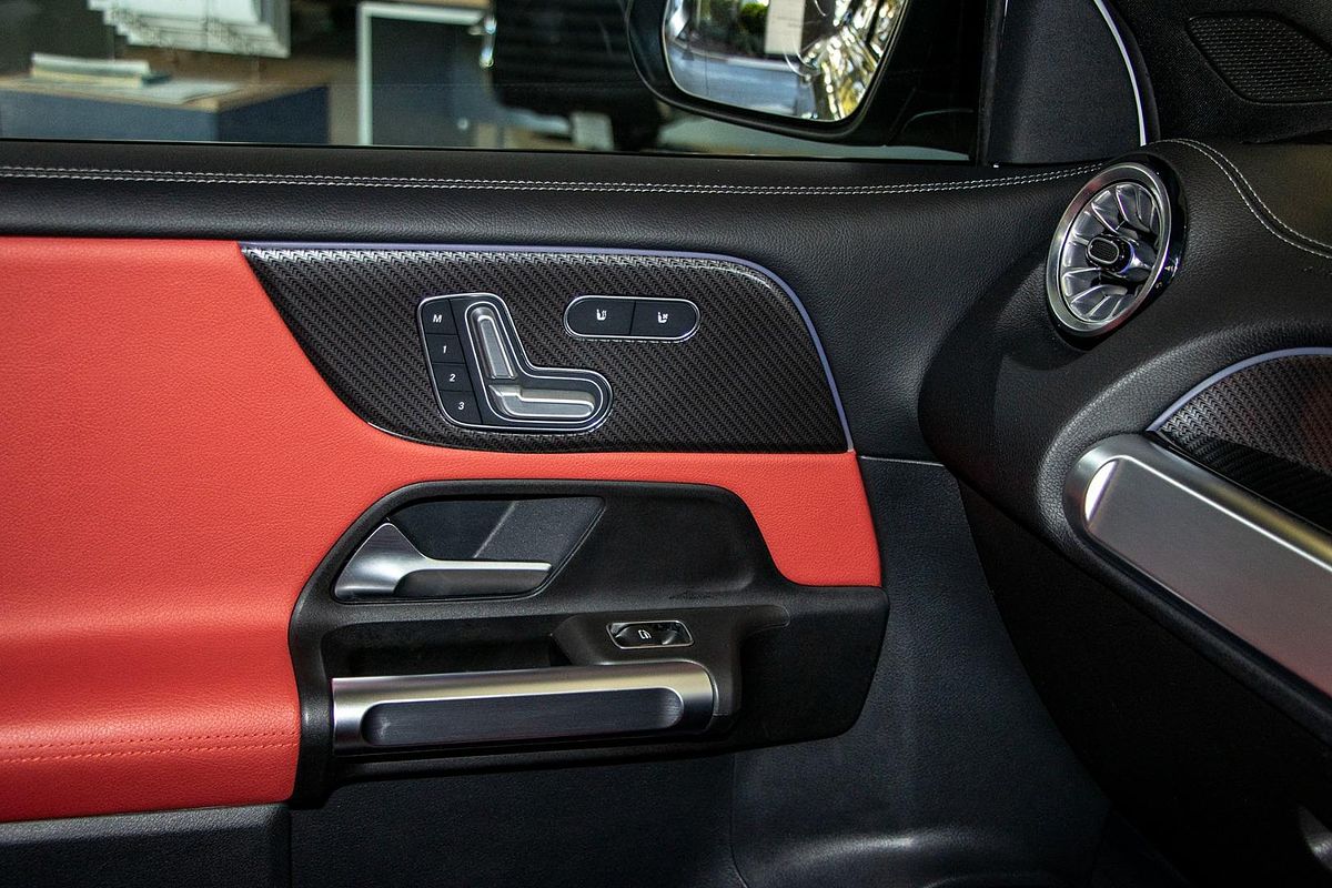 X247 801+051MY GLB250 WAG DUAL 8sp 2.0T