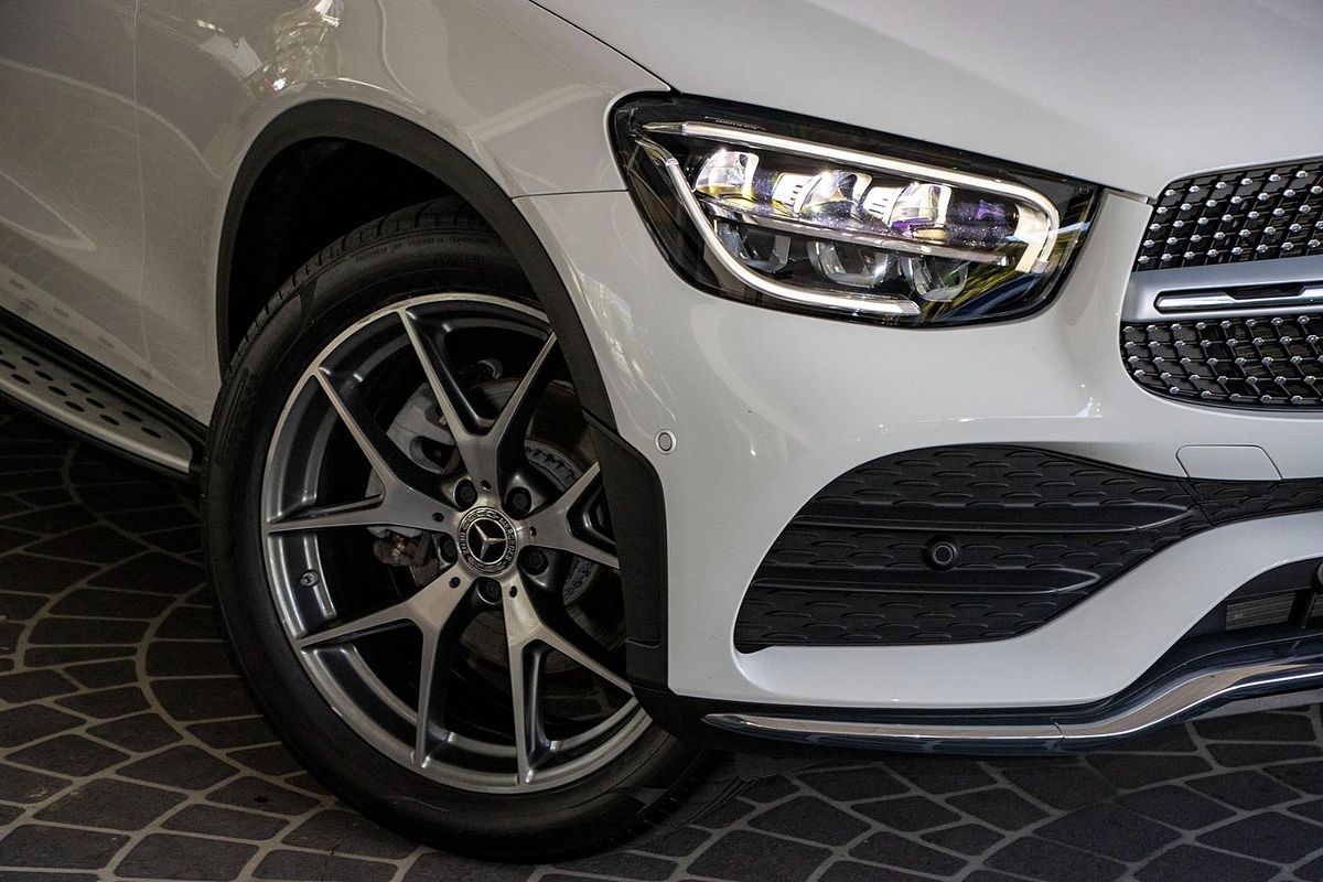 C253 802MY GLC300 CPE 5dr 9G 9 sp 2.0T