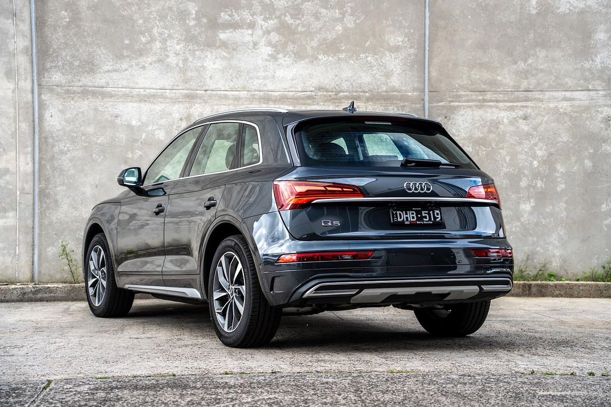2024 Audi Q5 35 TDI FY