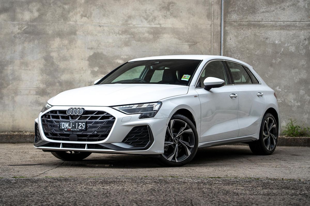 2025 Audi A3 35 TFSI S line GY