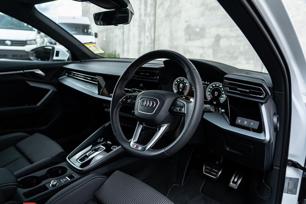 2025 Audi A3 35 TFSI S line GY