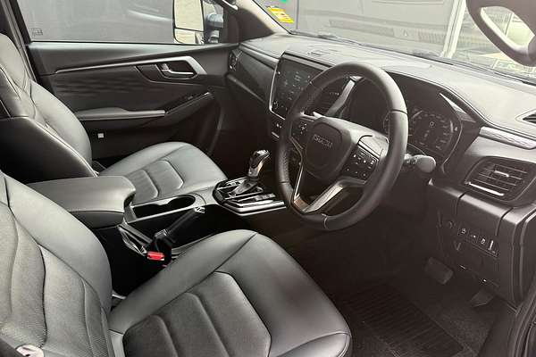 2025 Isuzu D-MAX LS-U+ 4X4 thumb-6