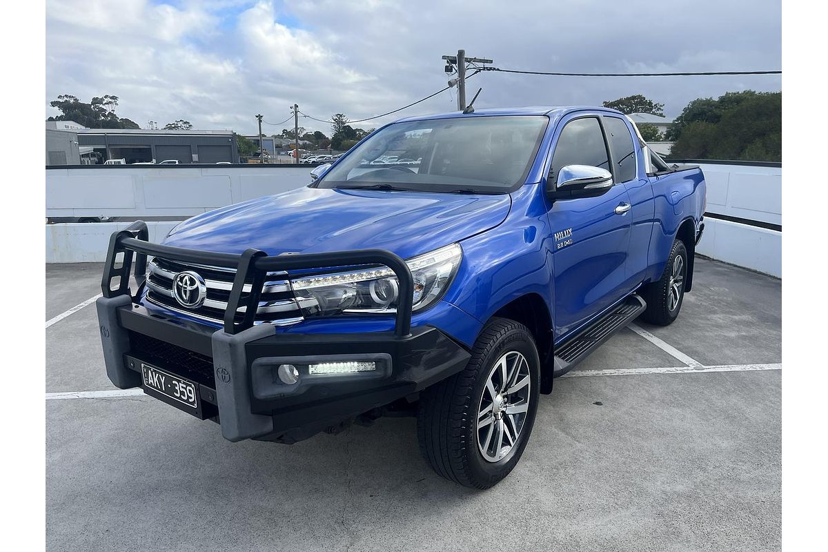 2016 Toyota Hilux SR5 GUN126R 4X4