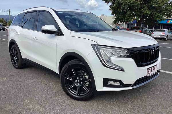 2025 Mahindra XUV700 AX7L