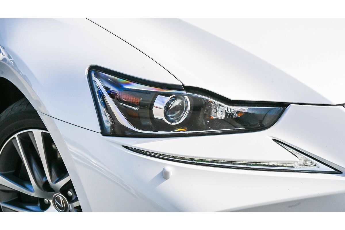 2018 Lexus IS IS300 Luxury ASE30R