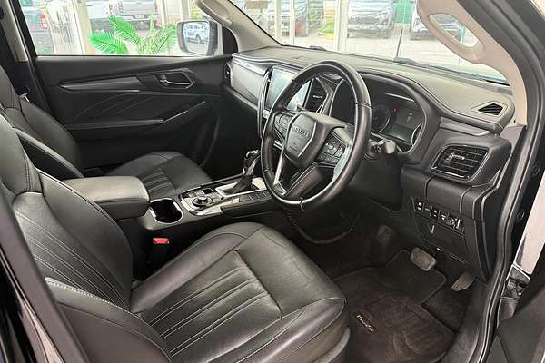 2022 Isuzu MU-X LS-T thumb-8