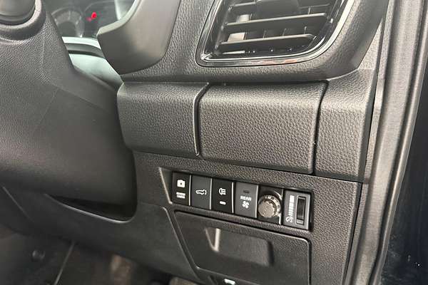 2022 Isuzu MU-X LS-T thumb-9