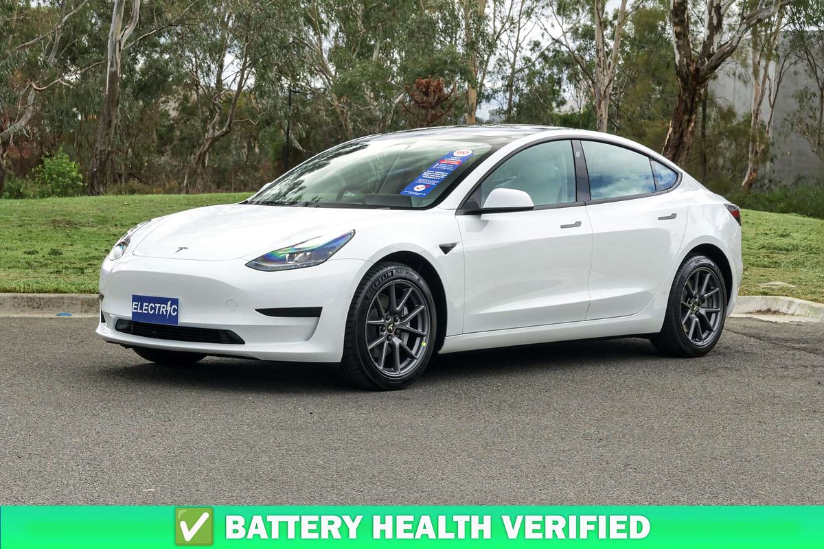 2022 Tesla Model 3 Rear-Wheel Drive