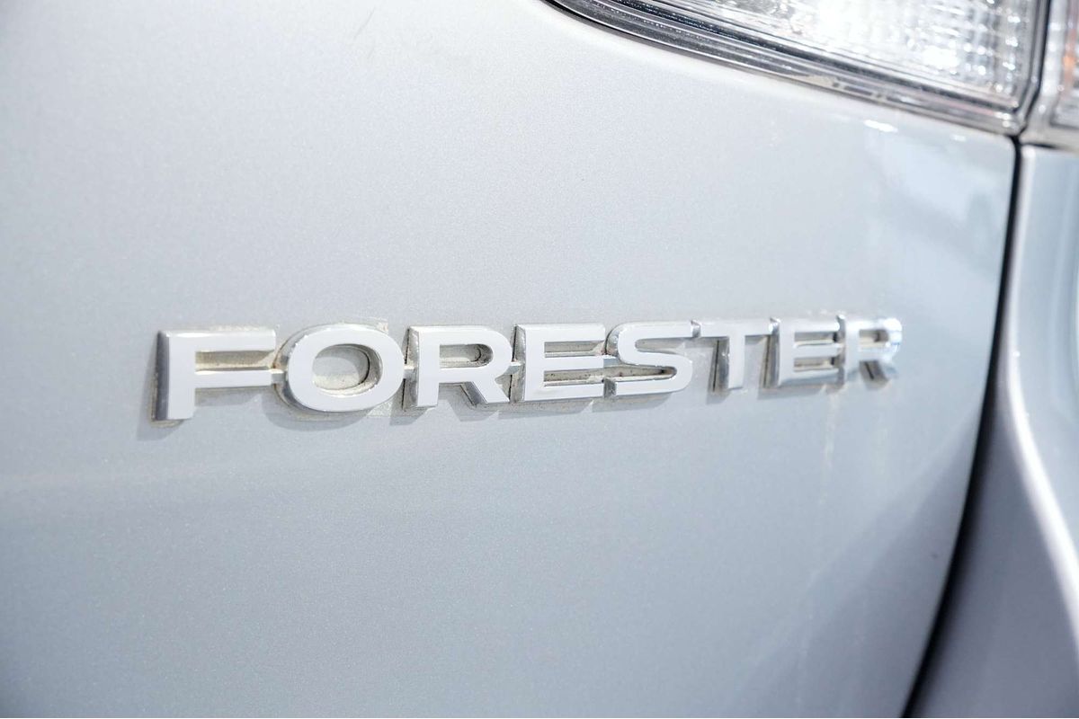 2022 Subaru Forester 2.5i Premium S5