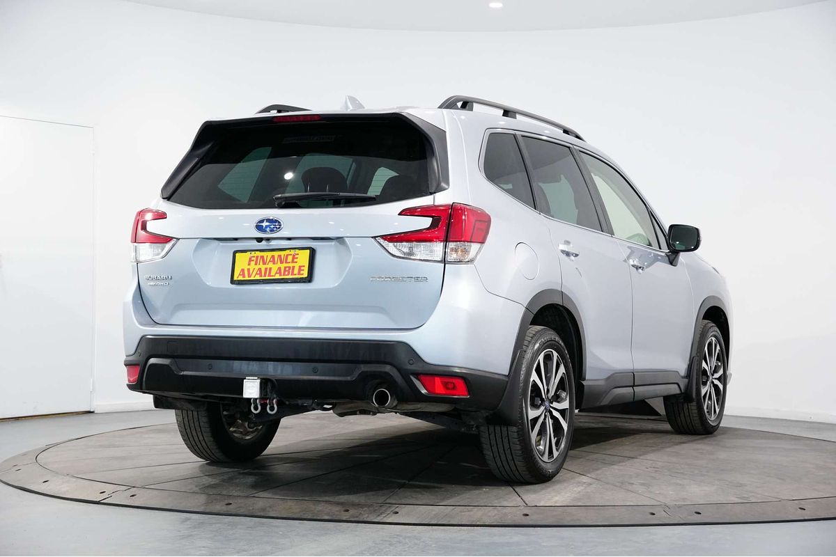 2022 Subaru Forester 2.5i Premium S5