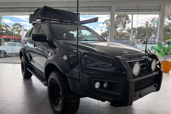 2022 Isuzu MU-X LS-T thumb-0