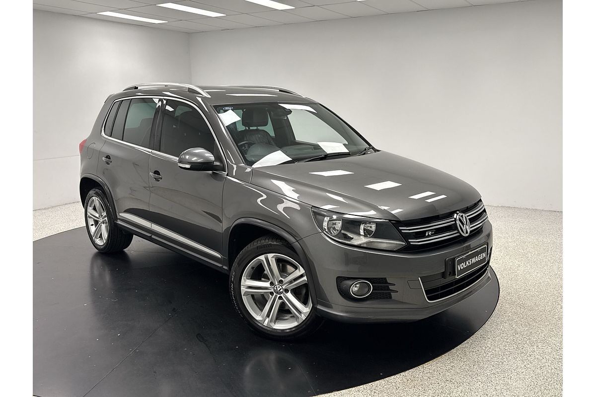 2016 Volkswagen Tiguan 155TSI R-Line 5N