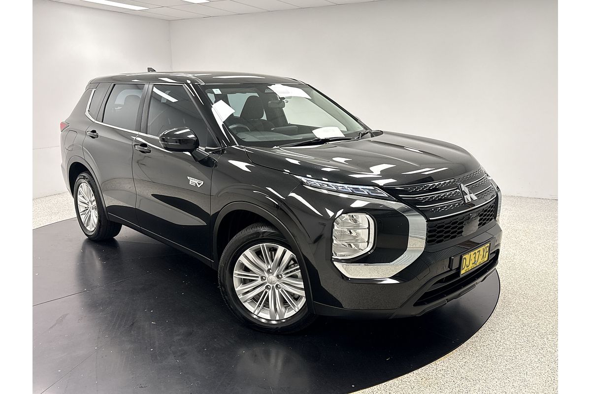 2024 Mitsubishi Outlander PHEV ES ZM