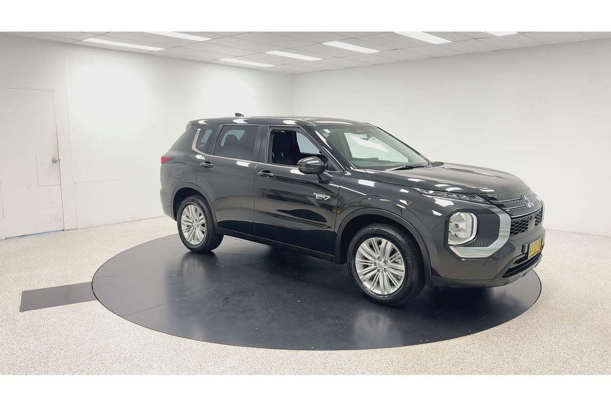 2024 Mitsubishi Outlander PHEV ES ZM