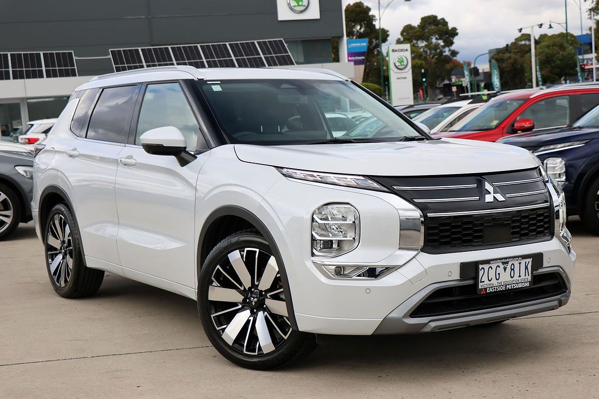 2025 Mitsubishi Outlander Exceed ZM
