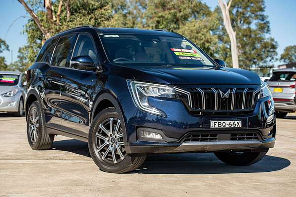 2023 Mahindra XUV700 AX7L