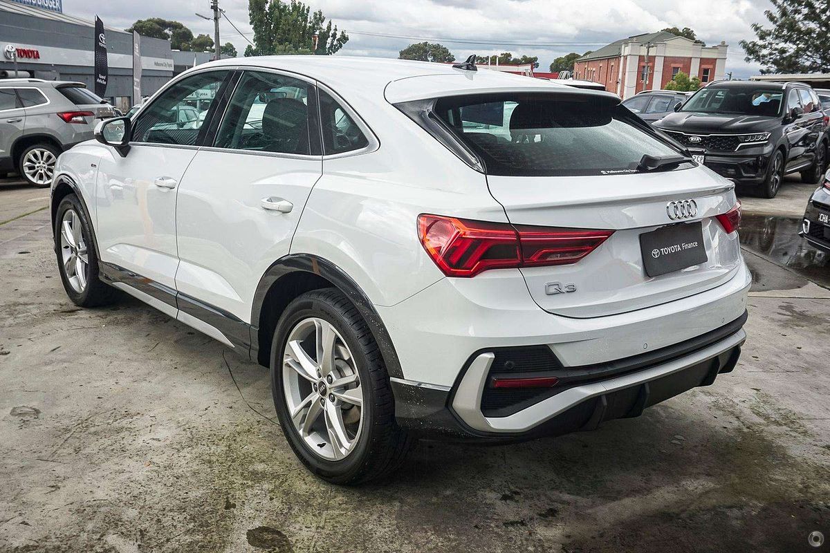 2024 Audi Q3 35 TFSI S line F3