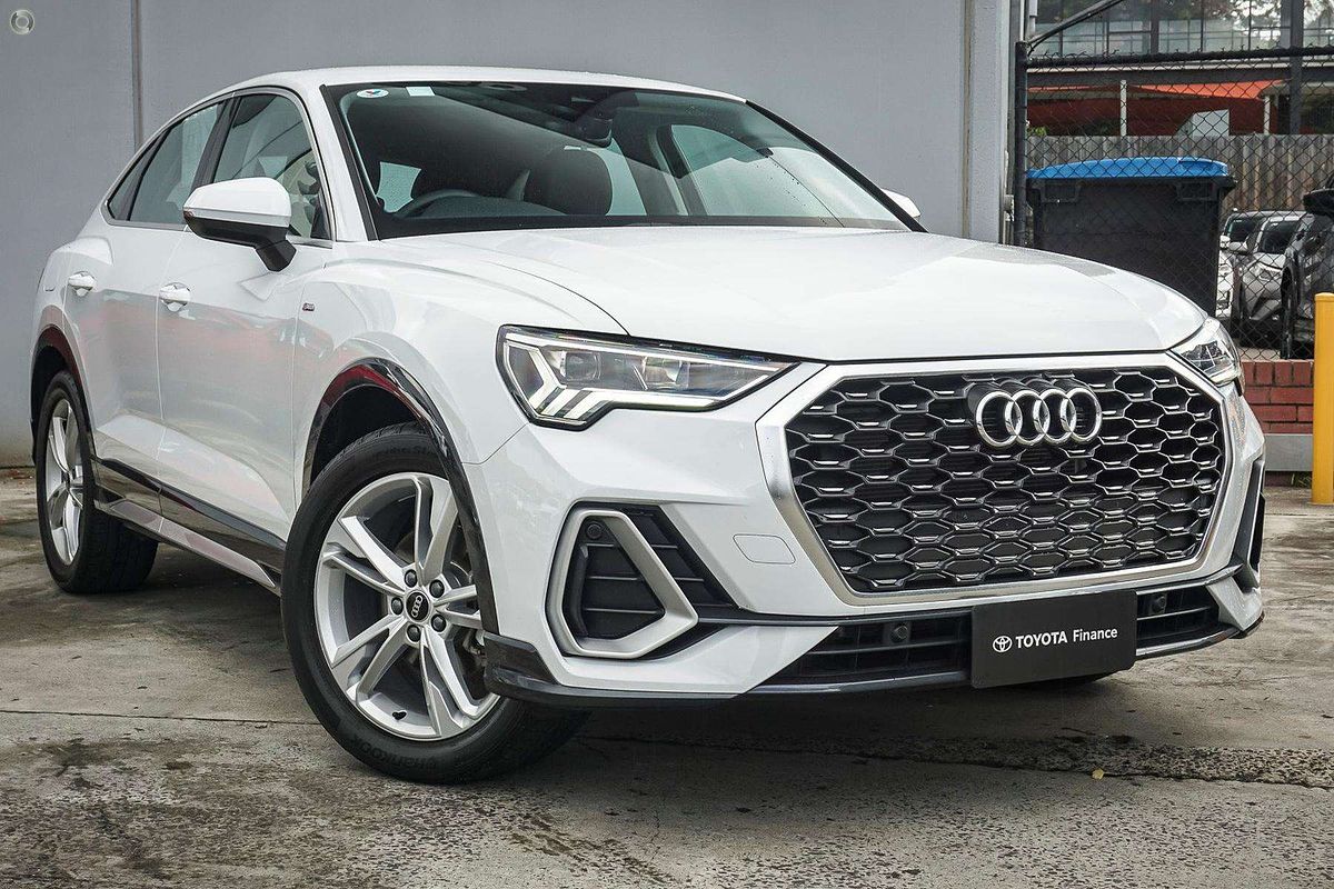2024 Audi Q3 35 TFSI S line F3