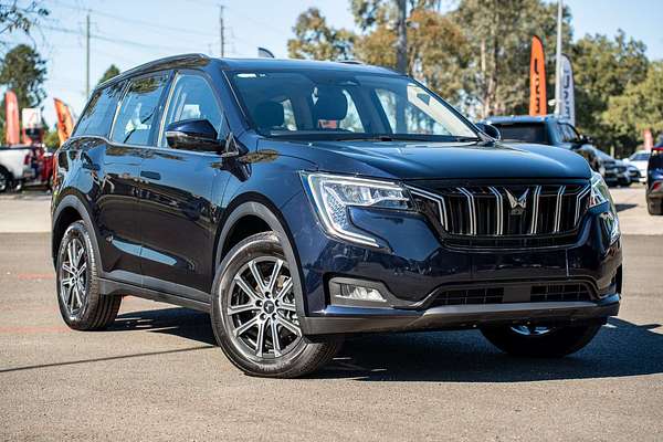 2025 Mahindra XUV700 AX7L