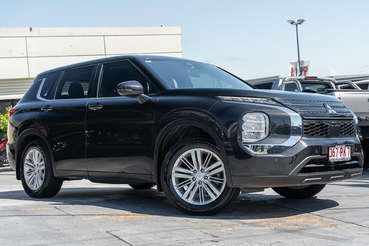 2022 Mitsubishi Outlander ES ZM