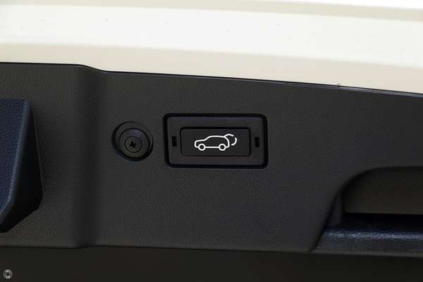 2025 KGM Torres EVX U100 thumb-10