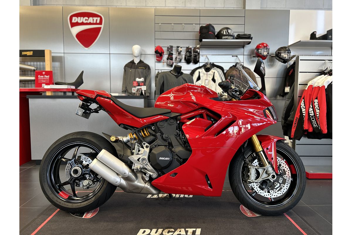 2022 Ducati SuperSport 950S
