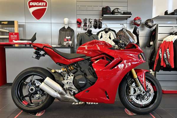 2022 Ducati SuperSport 950S