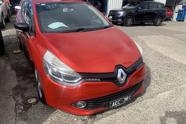 2014 Renault Clio Expression IV B98