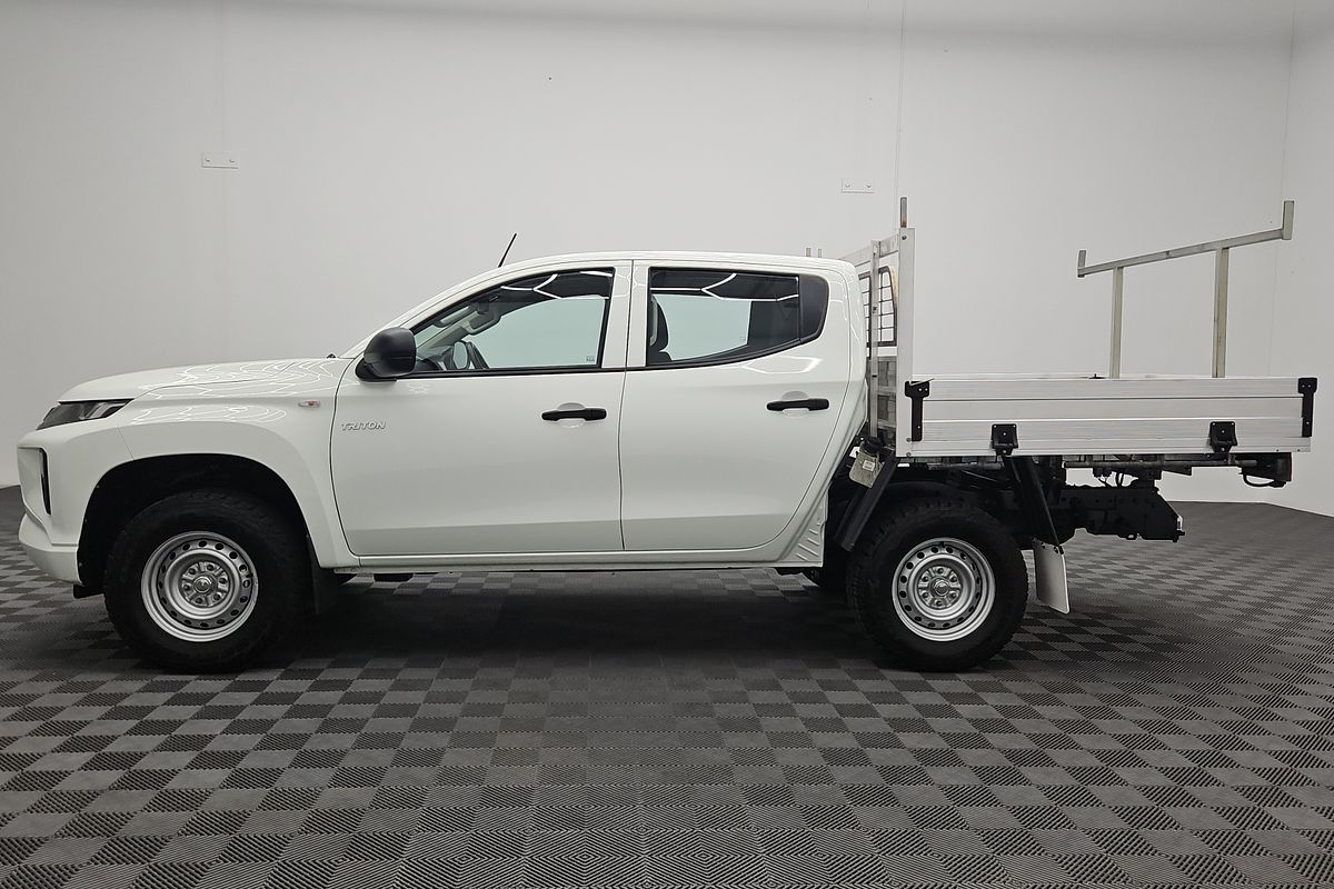 2022 Mitsubishi Triton GLX MR 4X4