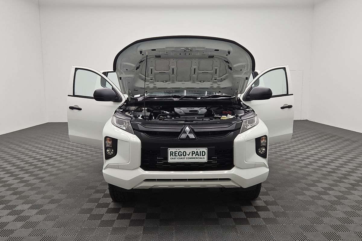 2022 Mitsubishi Triton GLX MR 4X4