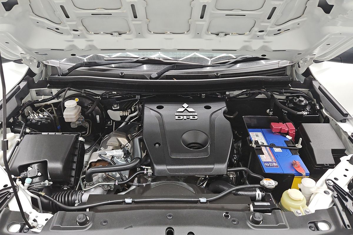 2022 Mitsubishi Triton GLX MR 4X4