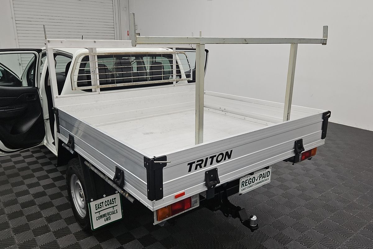 2022 Mitsubishi Triton GLX MR 4X4