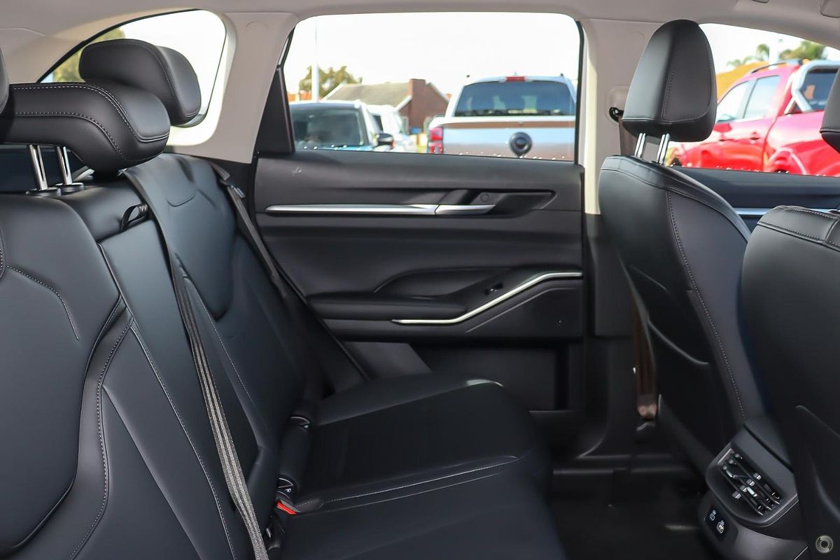 SOLD 2026 GWM Haval H6 Lux in White | New SUV | Stock #C33155 ...