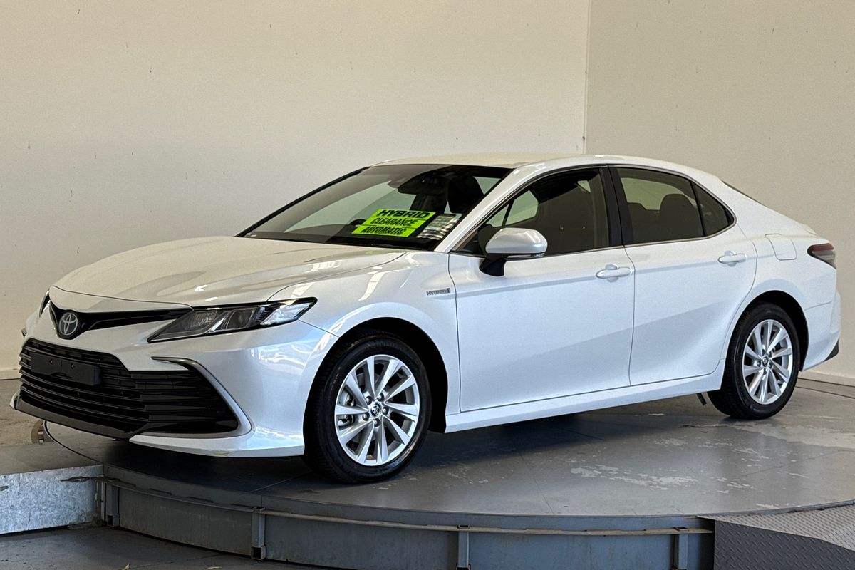 2022 Toyota Camry Ascent AXVH70R