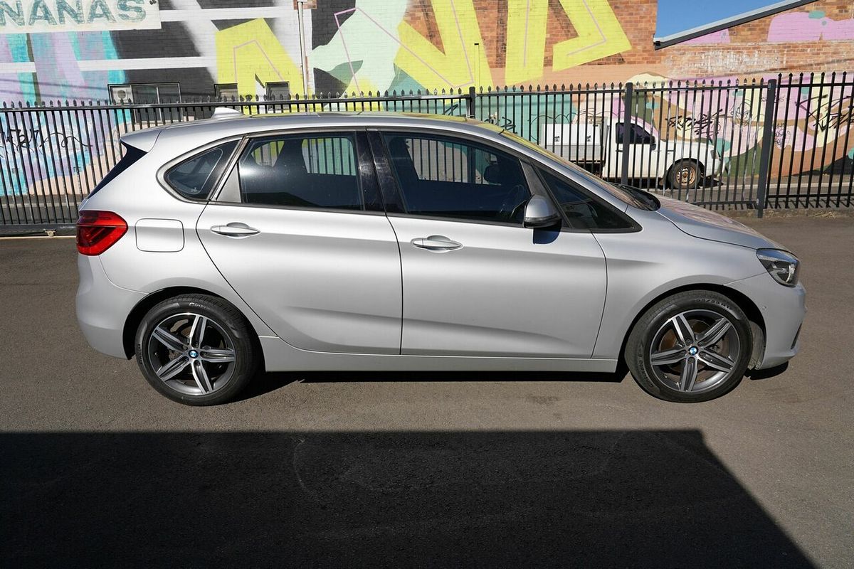 2015 BMW 218i Active Tourer Sport Line F45
